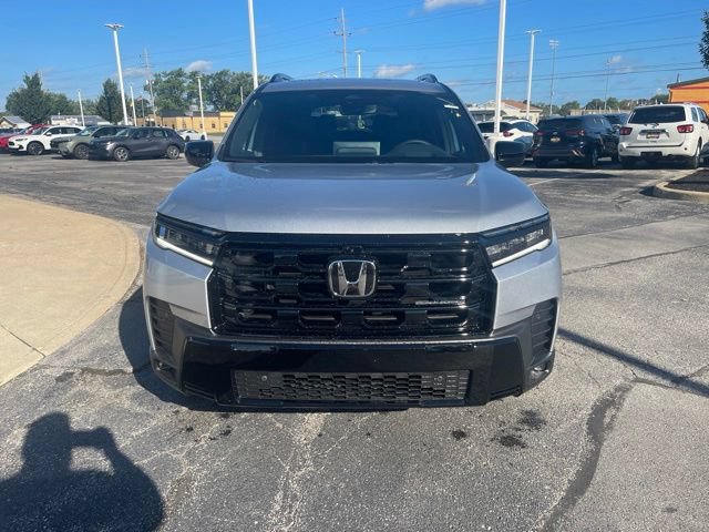 New 2026 Honda Pilot Black Edition image 3