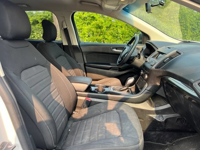 Used 2015 Ford Edge SE AWD/4WD image 11