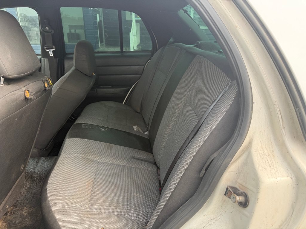 Used 2008 Ford Crown Victoria Police Interceptor RWD image 29