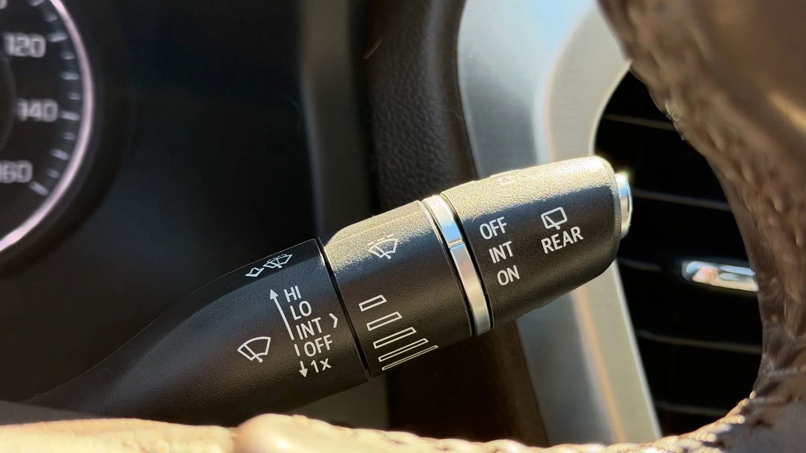 Used 2019 GMC Acadia SLT image 37