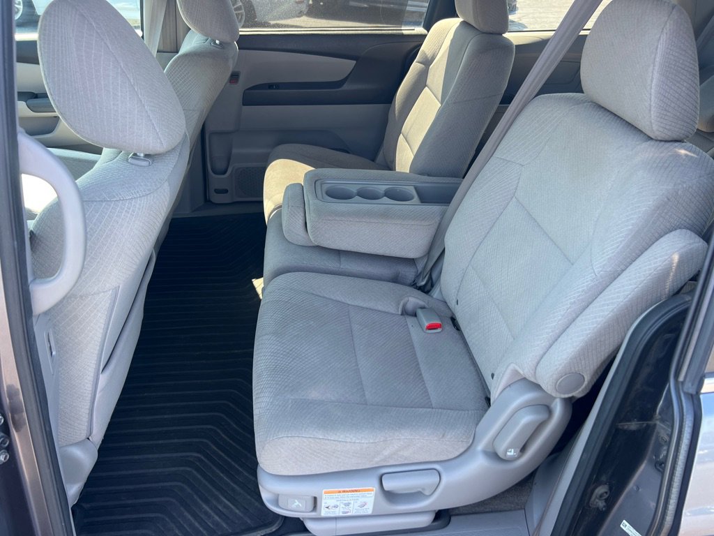 Used 2016 Honda Odyssey SE image 12