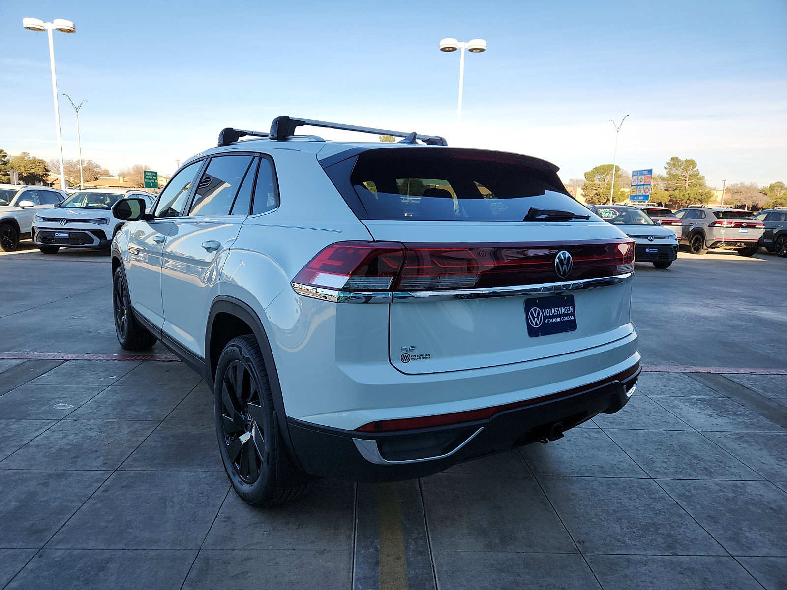 New 2026 Volkswagen Atlas Cross Sport SE image 5