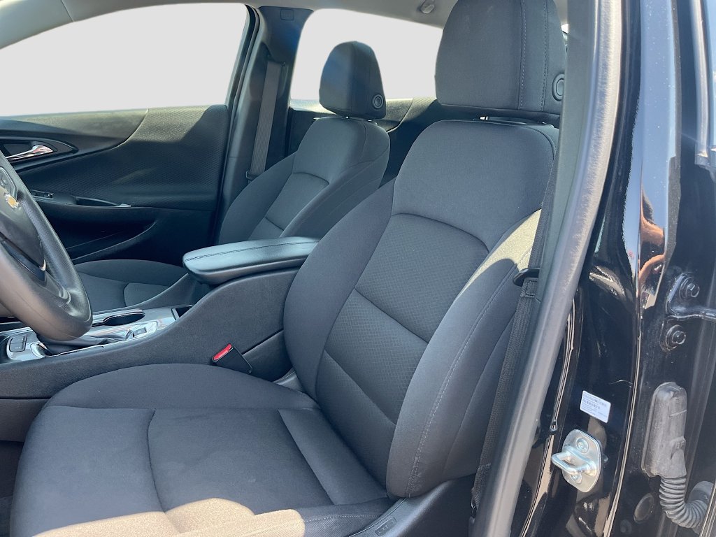 Used 2025 Chevrolet Malibu LT FWD image 20
