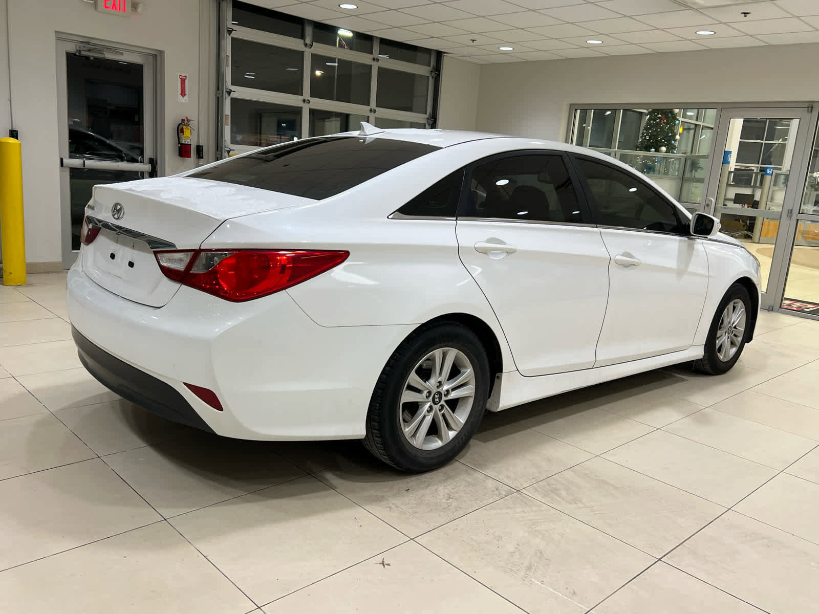 Used 2014 Hyundai Sonata GLS w/ Popular Equipment Group 2 image 4