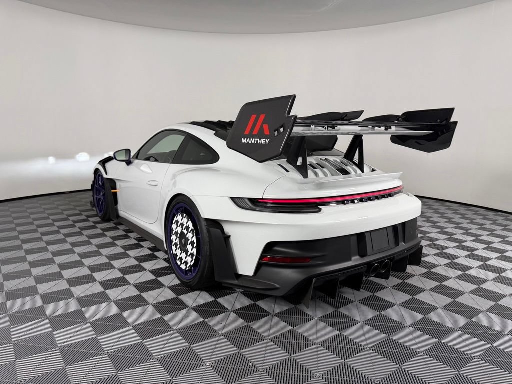 Used 2025 Porsche 911 GT3 RS RWD image 3