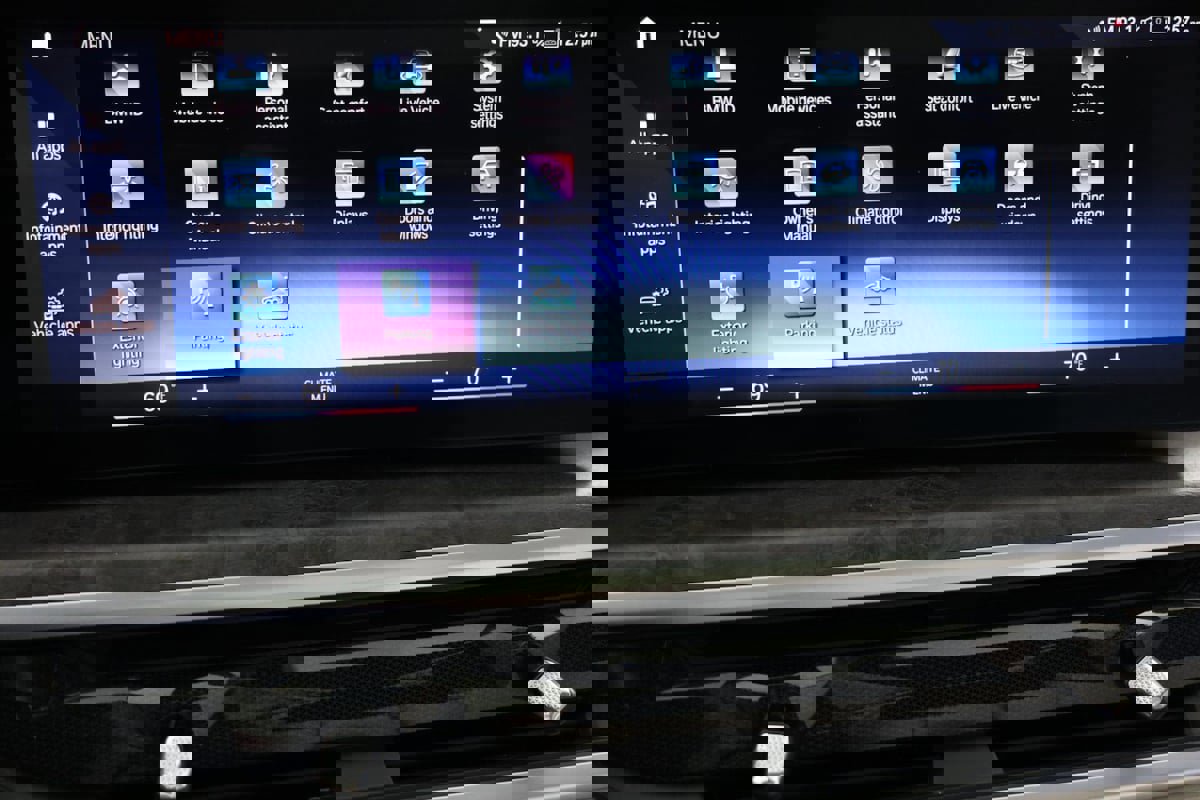 Used 2023 BMW X7 xDrive40i w/ M Sport Package image 57