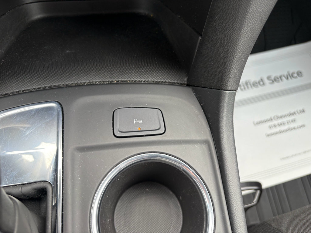 Used 2024 Chevrolet Equinox LT w/ LPO, Floor Liner Package image 15