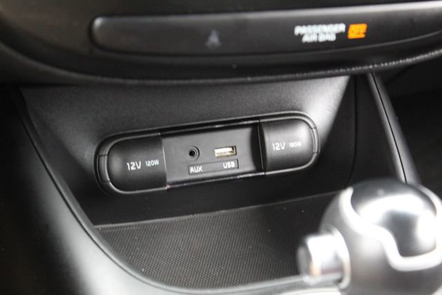 Used 2017 Kia Soul + image 24