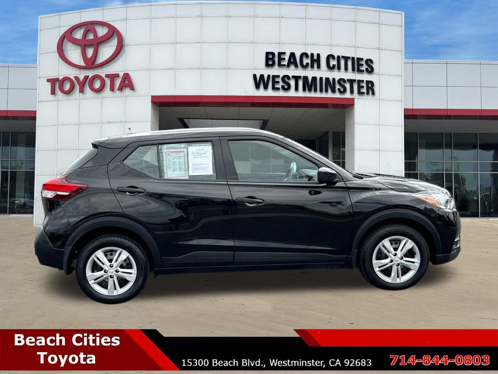 Used 2018 Nissan Kicks S FWD image 13