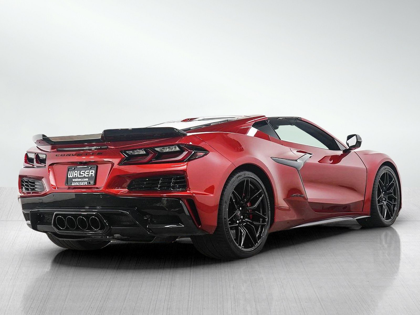 Used 2025 Chevrolet Corvette Z06 w/ Stealth Interior Trim Package RWD image 6
