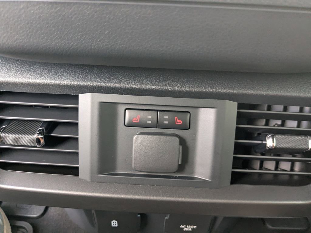 New 2025 Ford F150 Lariat w/ Equipment Group 502A High image 17