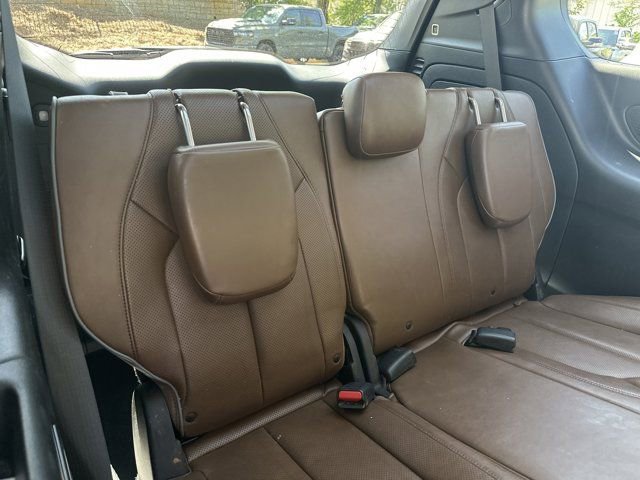 Used 2018 Chrysler Pacifica Limited w/ Advanced Safetytec Group FWD image 22