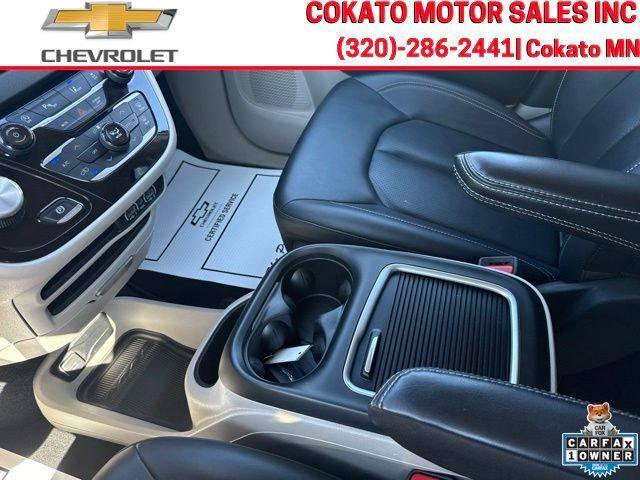 Used 2024 Chrysler Pacifica Touring-L FWD image 22