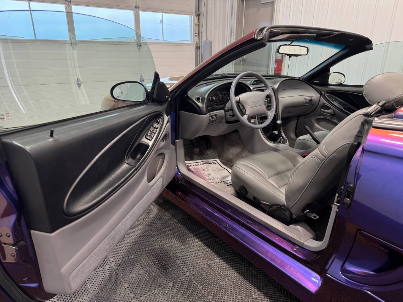 Used 1995 Ford Mustang GT RWD image 9