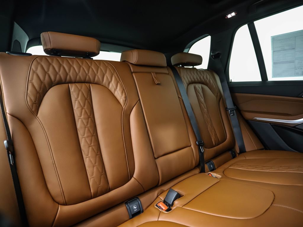 New 2026 BMW X5 xDrive40i w/ M Sport Package image 28