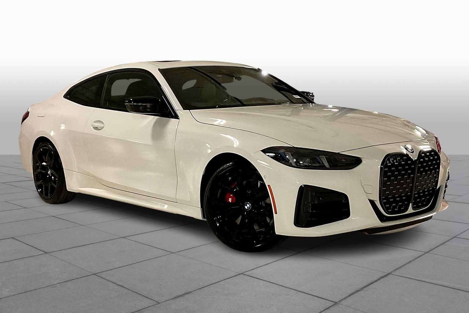 Used 2026 BMW 430i Coupe w/ M Sport Package image 2