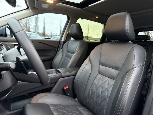 Used 2023 Nissan Rogue Platinum w/ Platinum Premium Package image 12