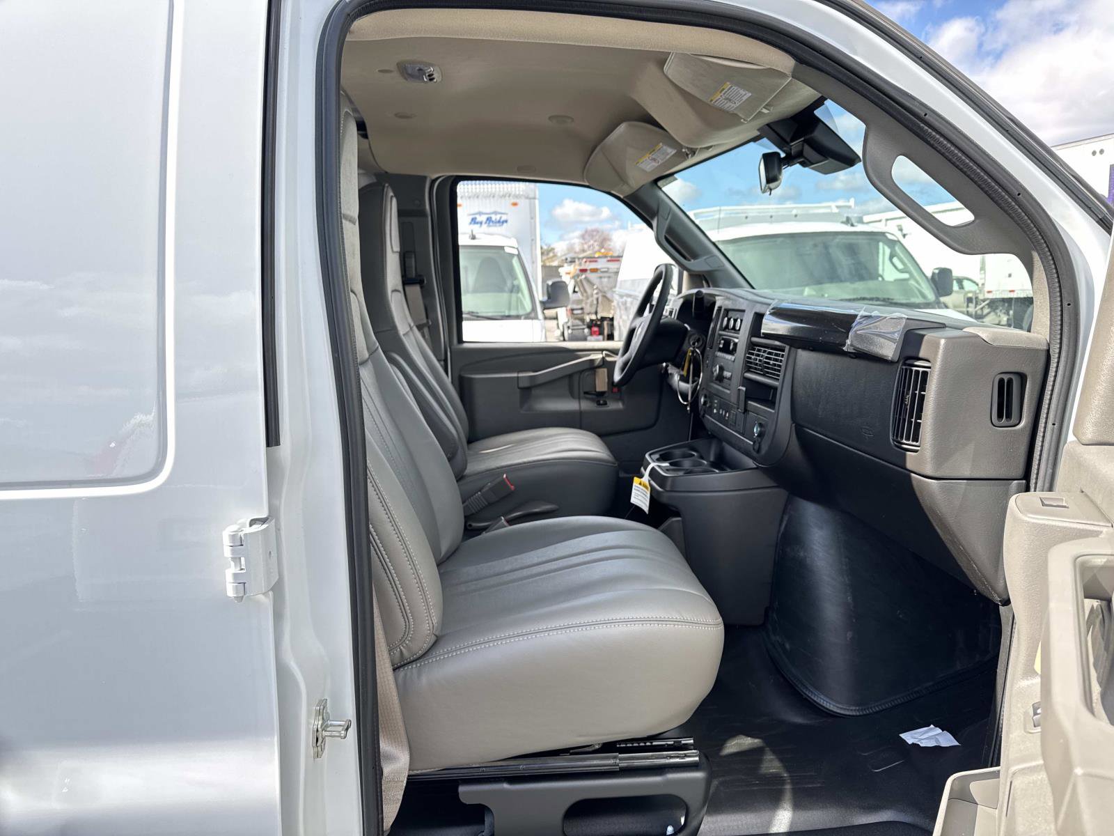 New 2025 Chevrolet Express 2500 w/ Driver Convenience Package RWD image 11