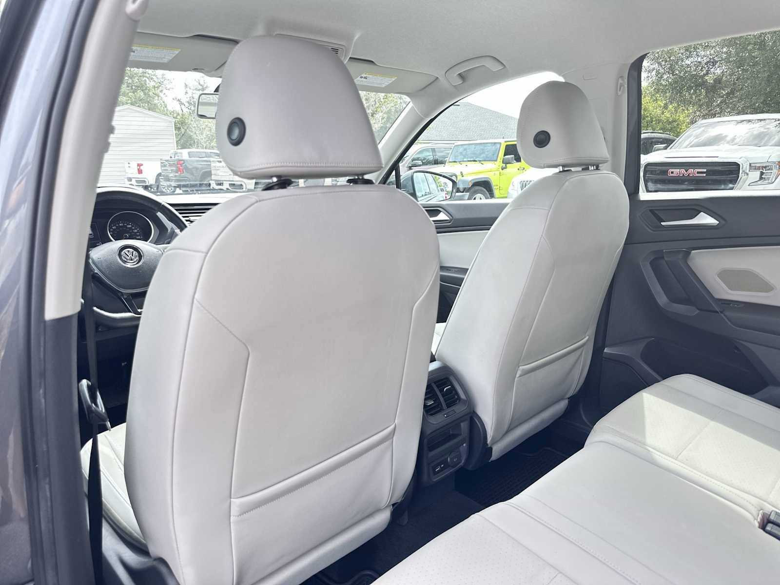 Used 2019 Volkswagen Tiguan SE FWD image 16