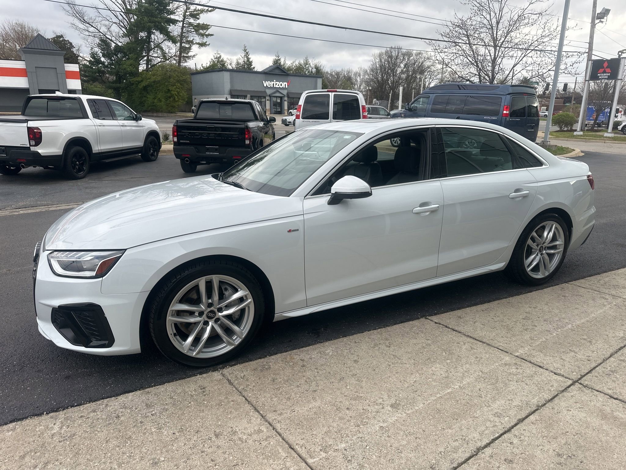 Used 2024 Audi A4 2.0T Premium Plus AWD/4WD image 6