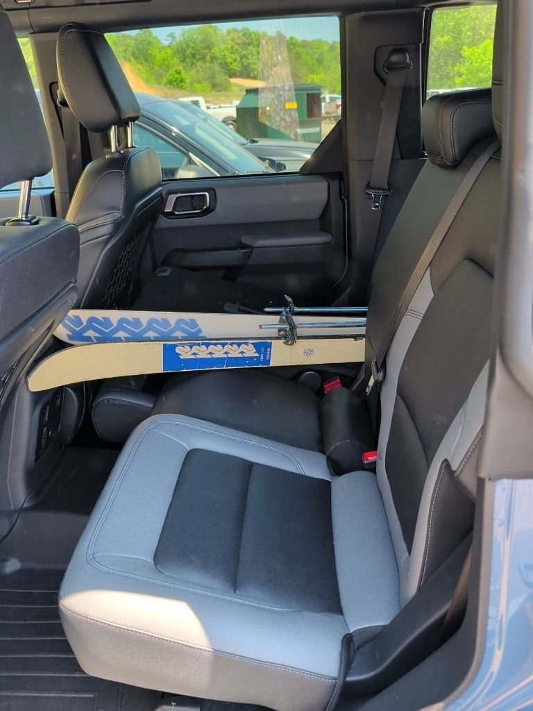 Used 2023 Ford Bronco Big Bend w/ Sasquatch Package image 9