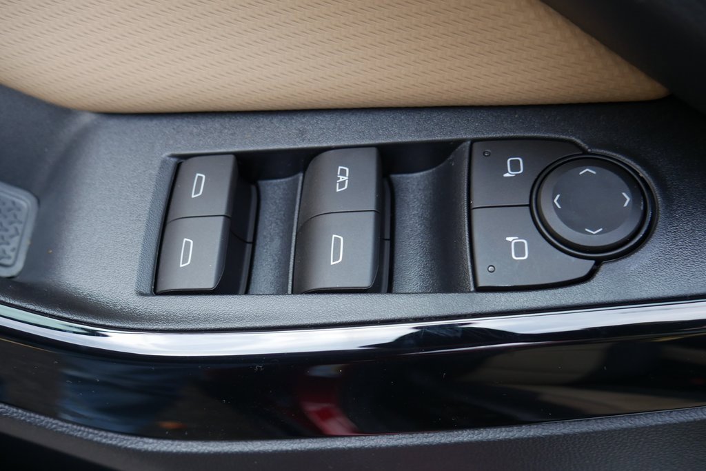 New 2026 Chevrolet Equinox ACTIV w/ Convenience Package III image 32