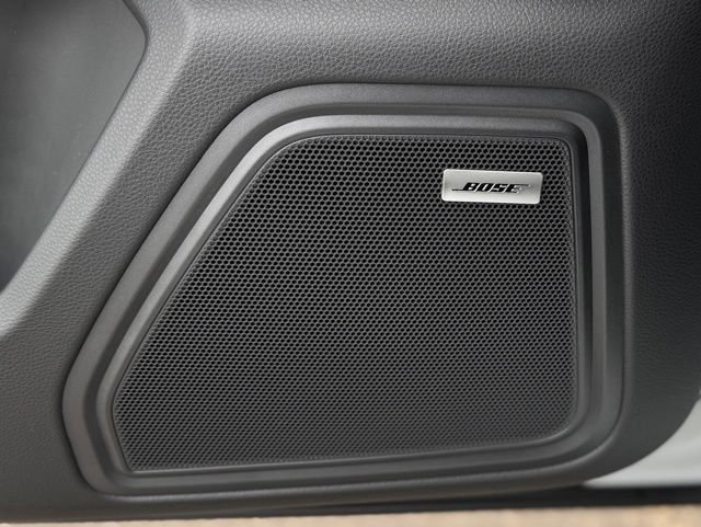 New 2026 Porsche Macan AWD/4WD image 15