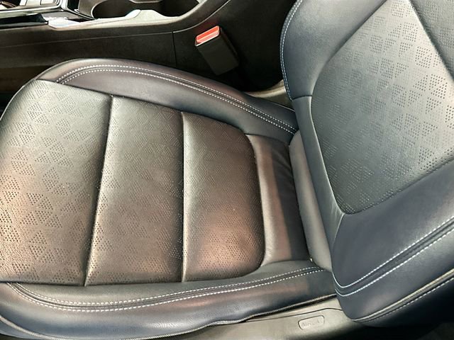 Used 2022 Chevrolet Bolt EUV LT w/ Convenience Package image 18