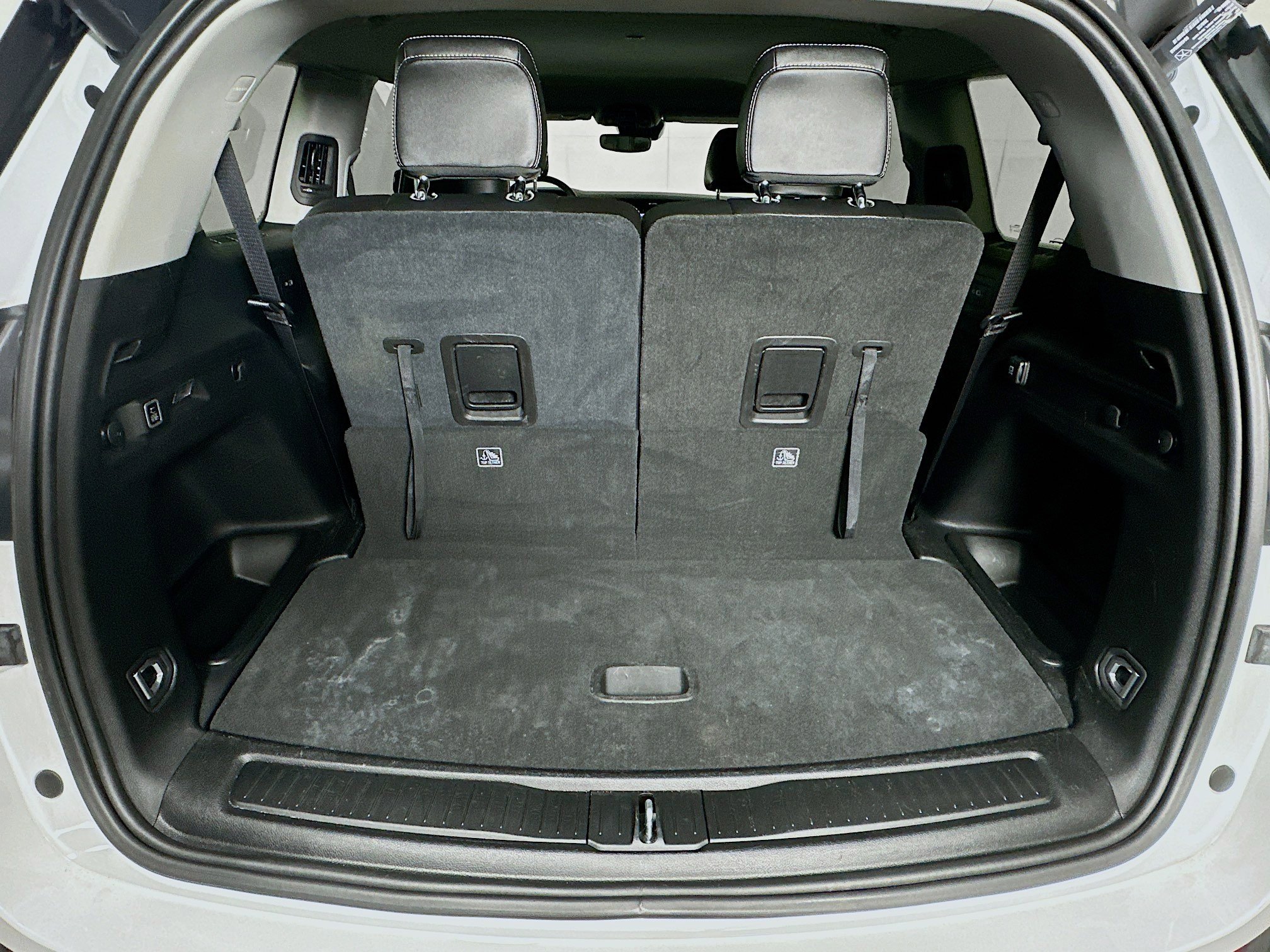 Used 2023 Jeep Grand Cherokee L Limited image 29