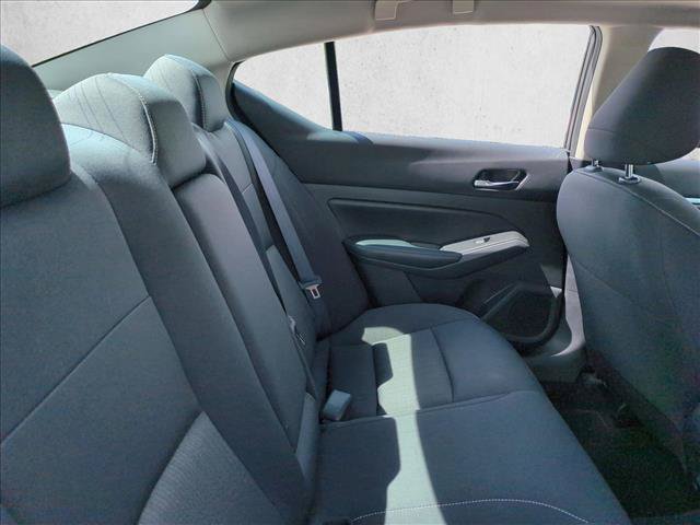 Used 2022 Nissan Altima 2.5 SV FWD image 18
