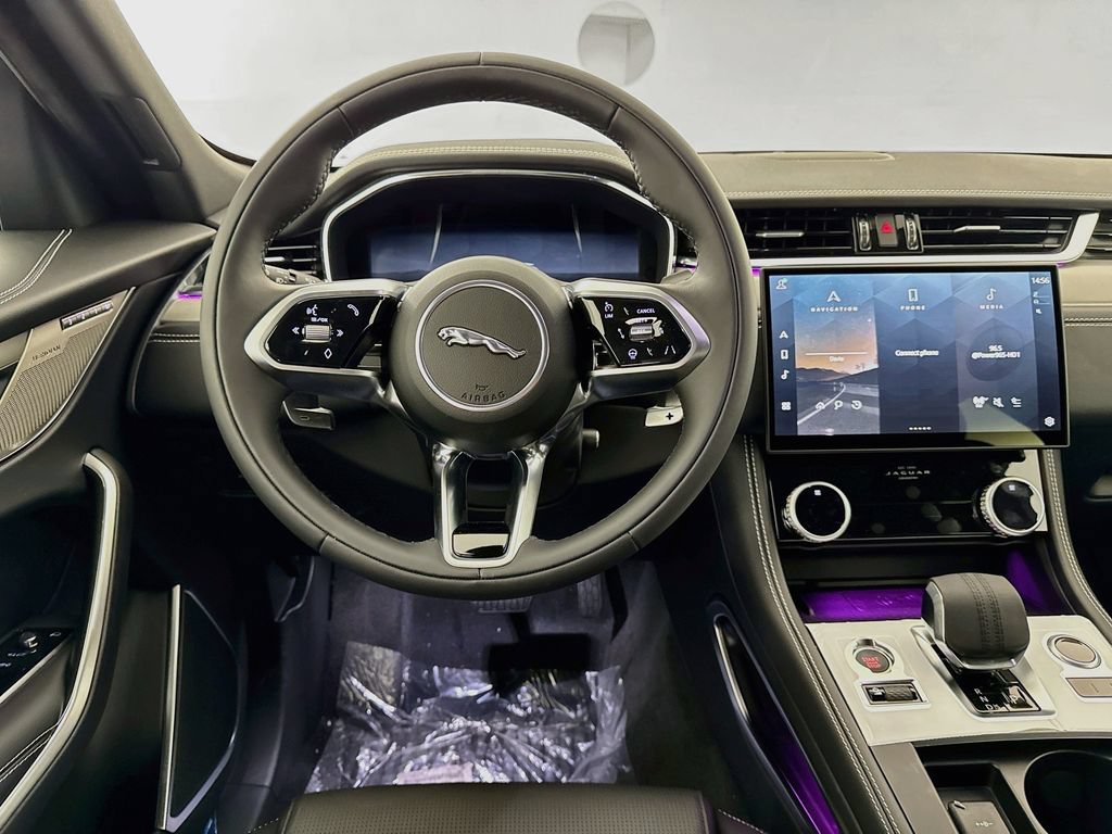 New 2026 Jaguar F-PACE R-Dynamic S AWD/4WD image 23