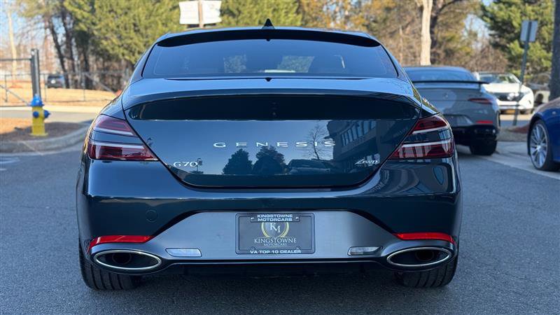 Used 2025 Genesis G70 2.5T image 5