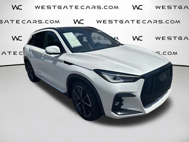 Used 2023 INFINITI QX50 Sport FWD image 4