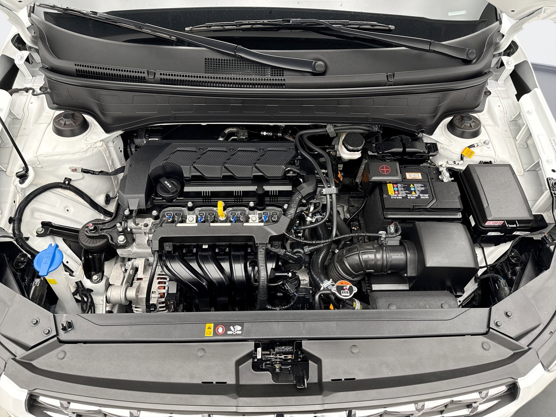 Used 2025 Hyundai Venue Limited image 27