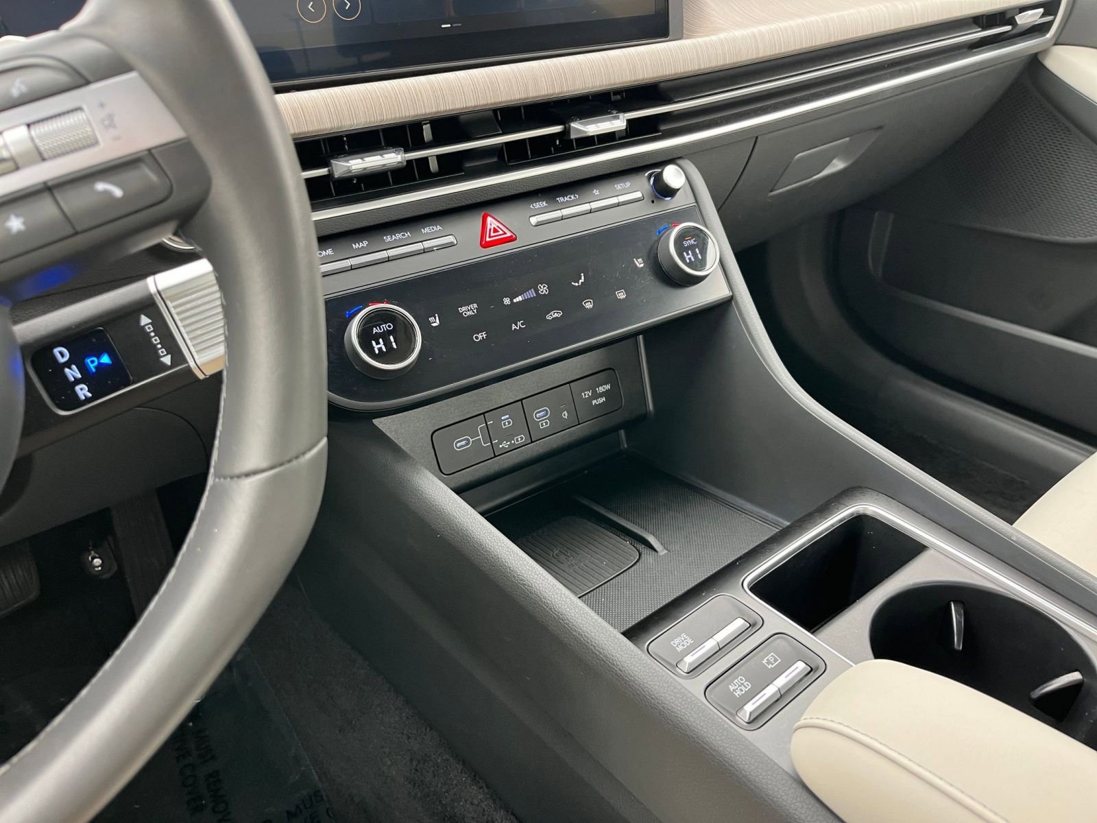 Used 2025 Hyundai Sonata SEL FWD image 41