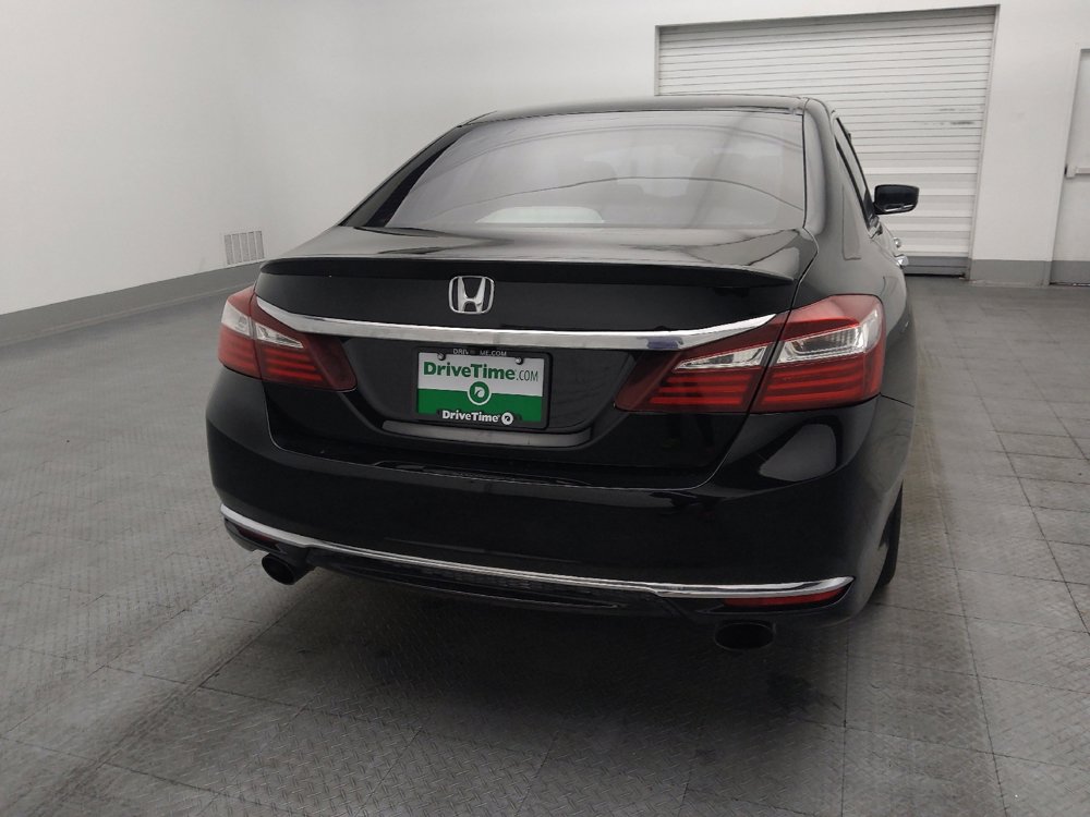 Used 2017 Honda Accord Sport image 7