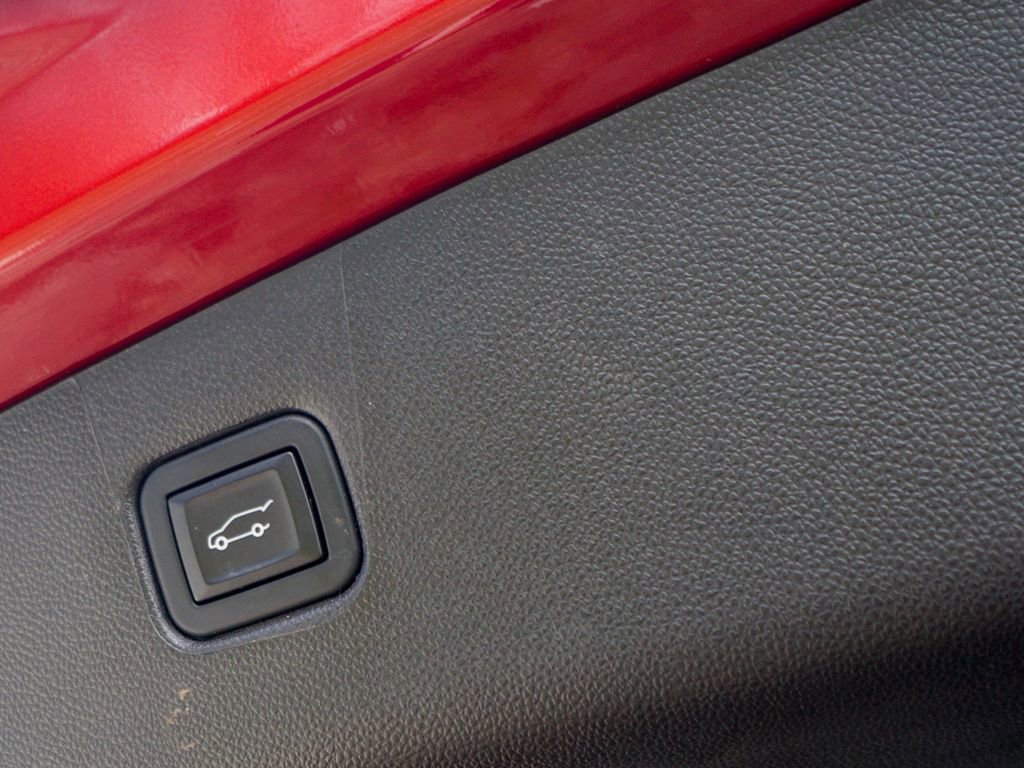 Used 2022 Chevrolet Blazer RS w/ Enhanced Convenience Package image 14