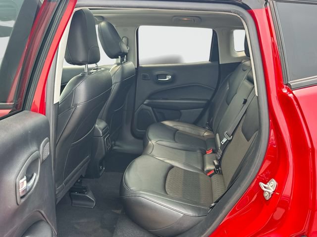 Used 2021 Jeep Compass Latitude w/ Sun and Sound Group AWD/4WD image 17