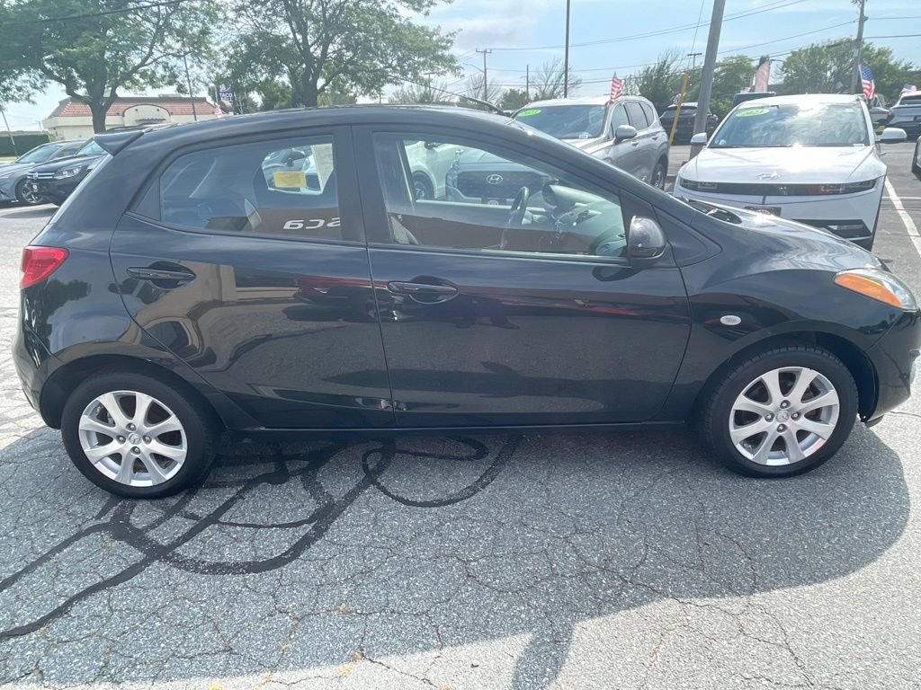 Used 2011 MAZDA MAZDA2 Touring FWD image 4