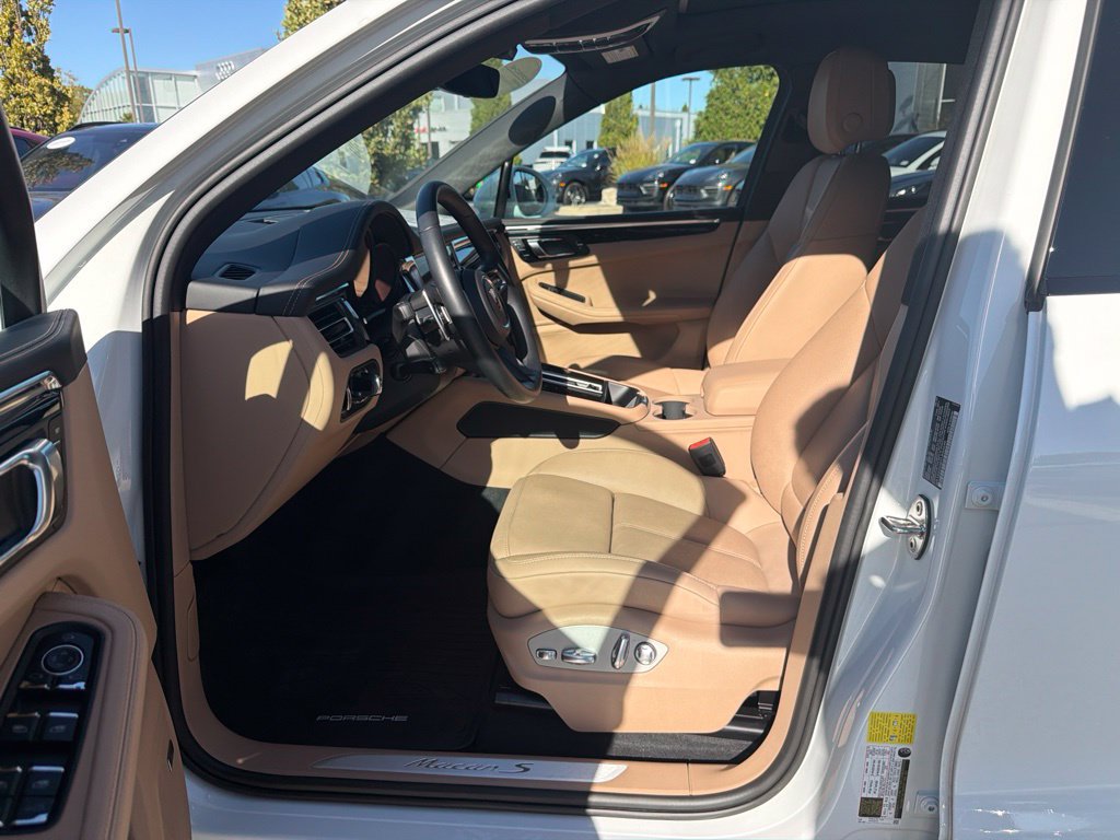Certified 2026 Porsche Macan S AWD/4WD image 15
