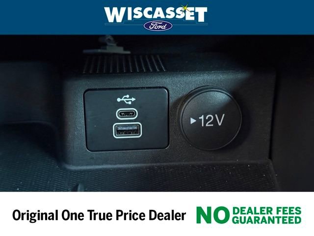 Used 2025 Ford Escape ST-Line w/ Cold Weather Package image 13