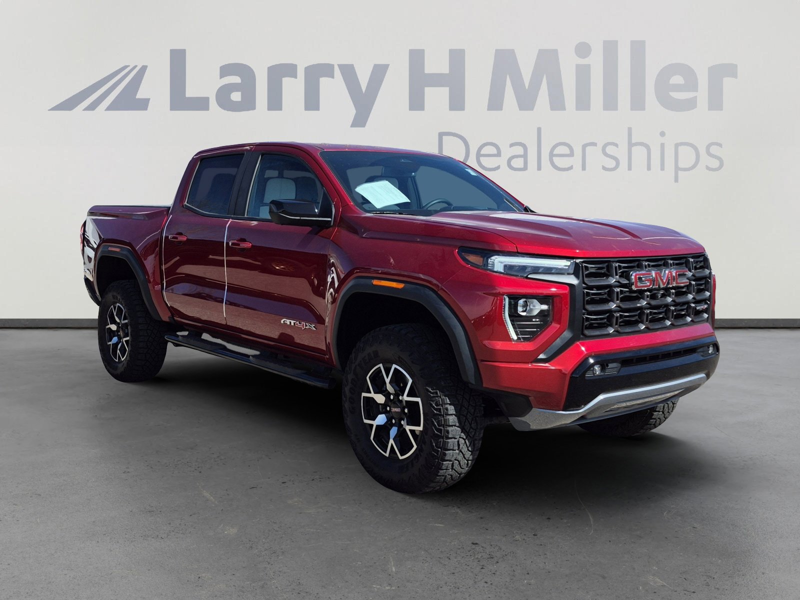 Used 2024 GMC Canyon AT4X image 7