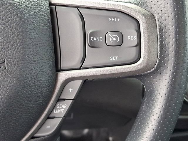 Used 2024 RAM 2500 Tradesman w/ Chrome Appearance Group image 15