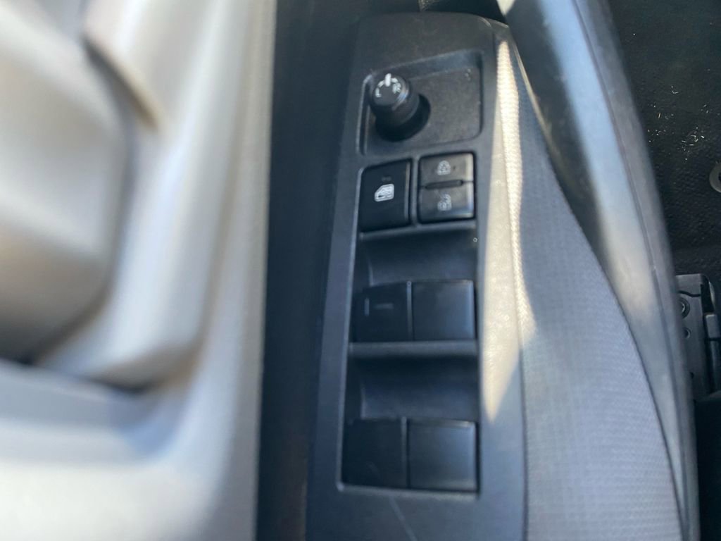 Used 2024 Toyota Corolla LE w/ LE Convenience Package image 29