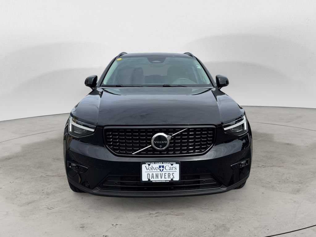 Certified 2026 Volvo XC40 B5 Plus AWD/4WD image 28