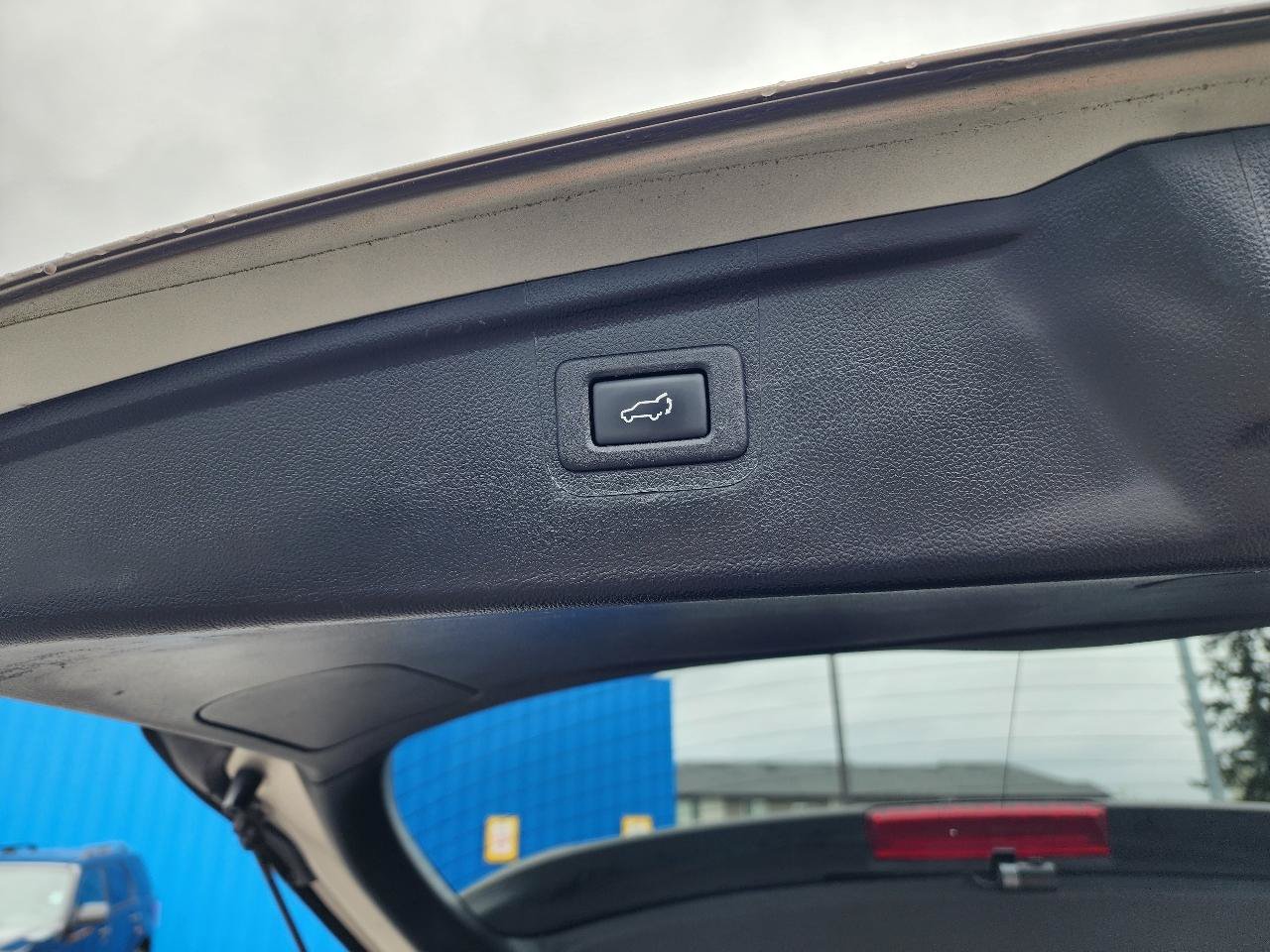 Used 2018 Subaru Outback 2.5i Limited AWD/4WD image 31