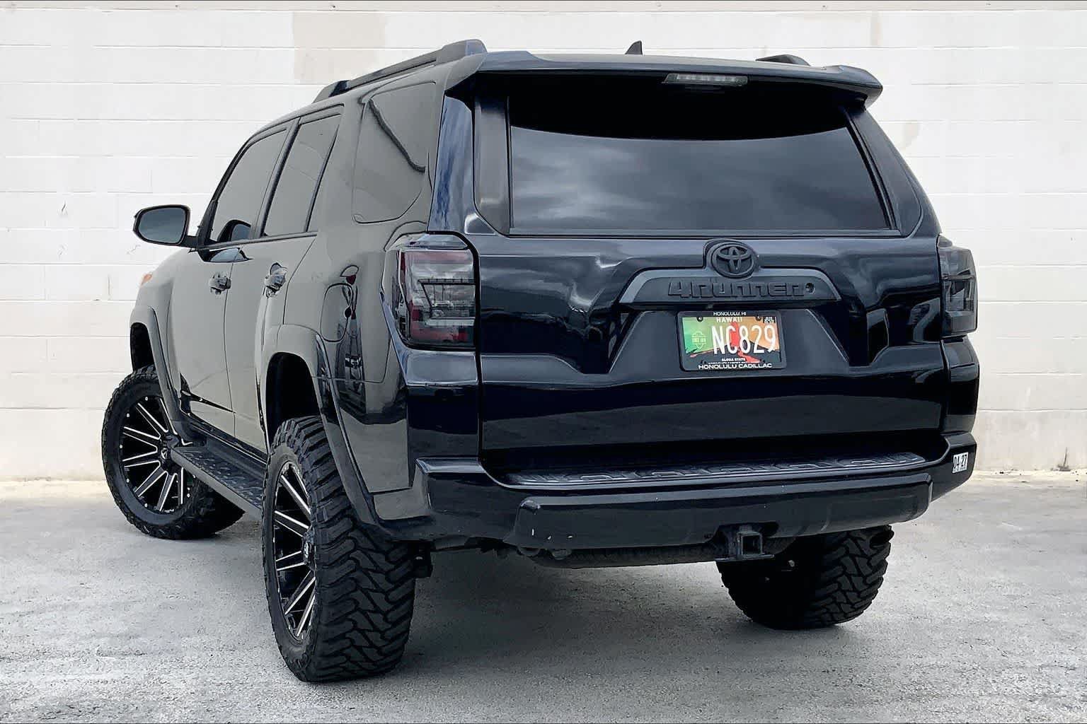 Used 2020 Toyota 4Runner TRD Off-Road AWD/4WD image 4