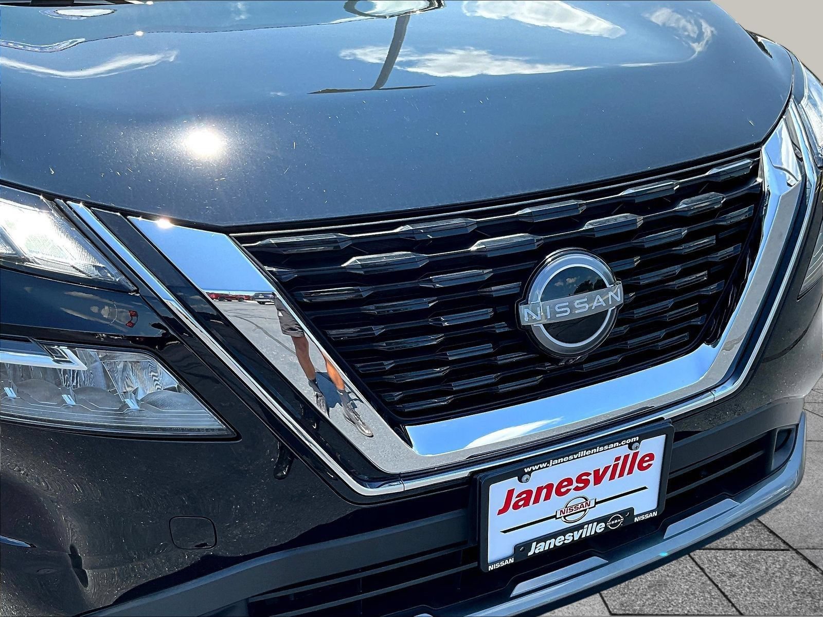Used 2023 Nissan Rogue SL AWD/4WD image 36