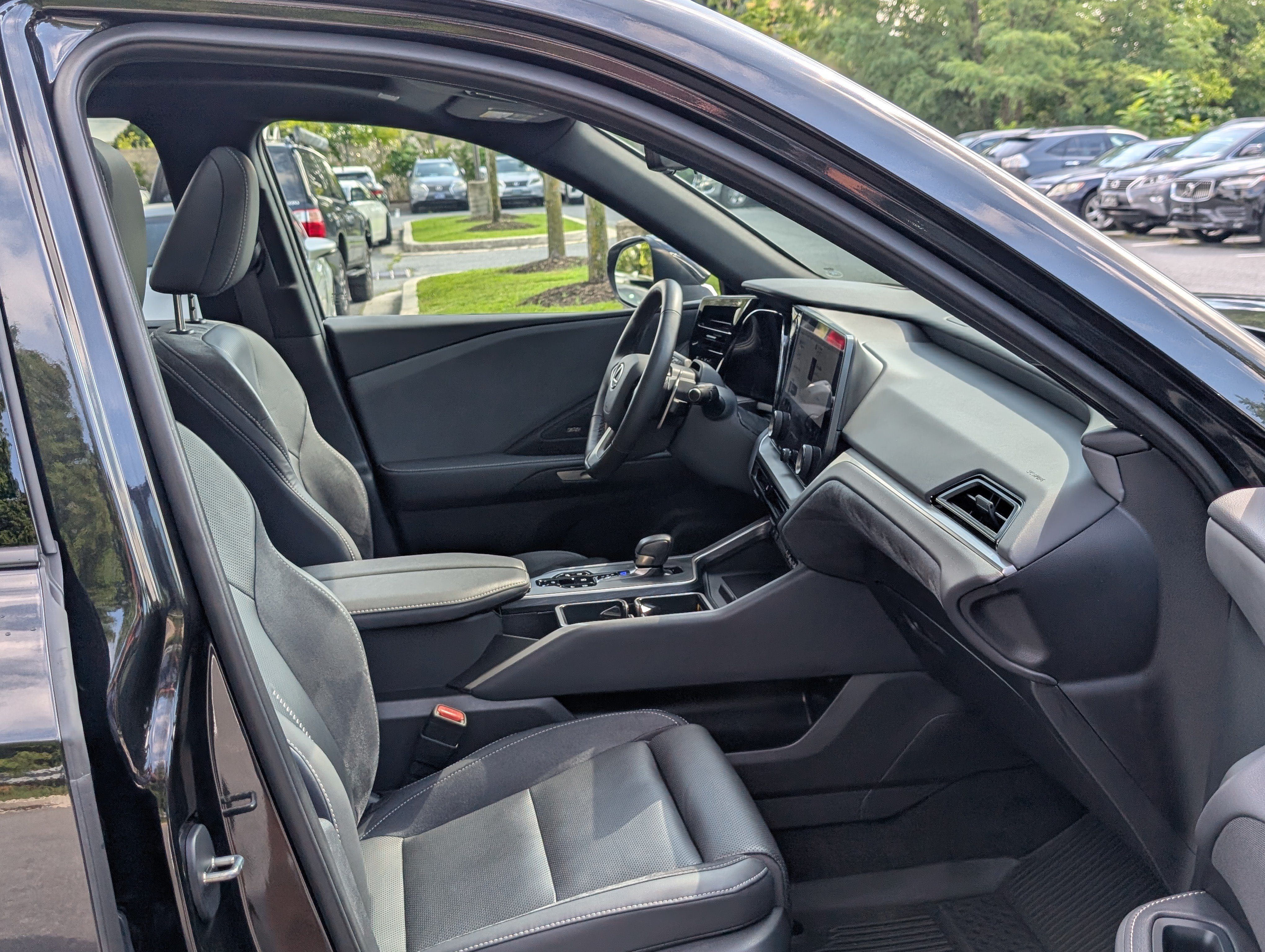 Certified 2025 Lexus TX 350 AWD w/ Technology Package image 11