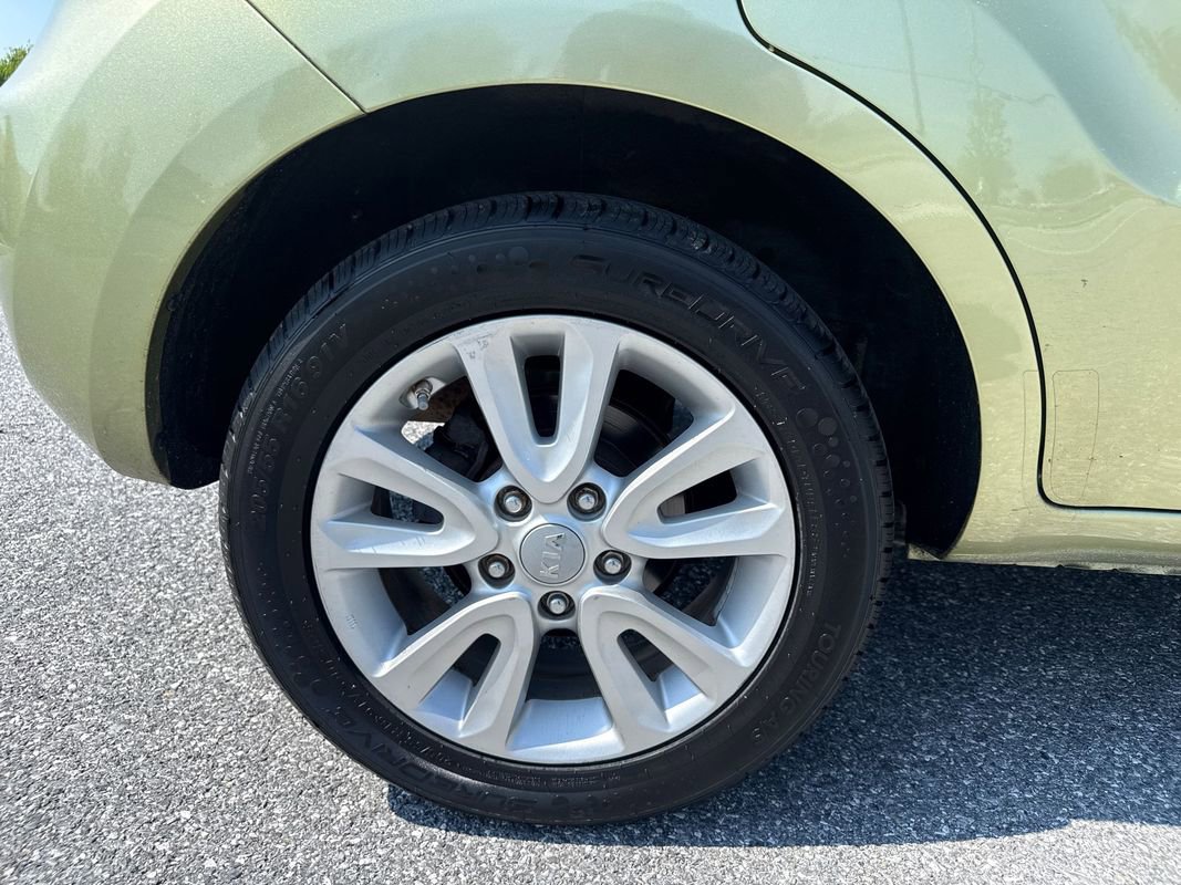 Used 2012 Kia Soul + w/ Audio Pkg image 30